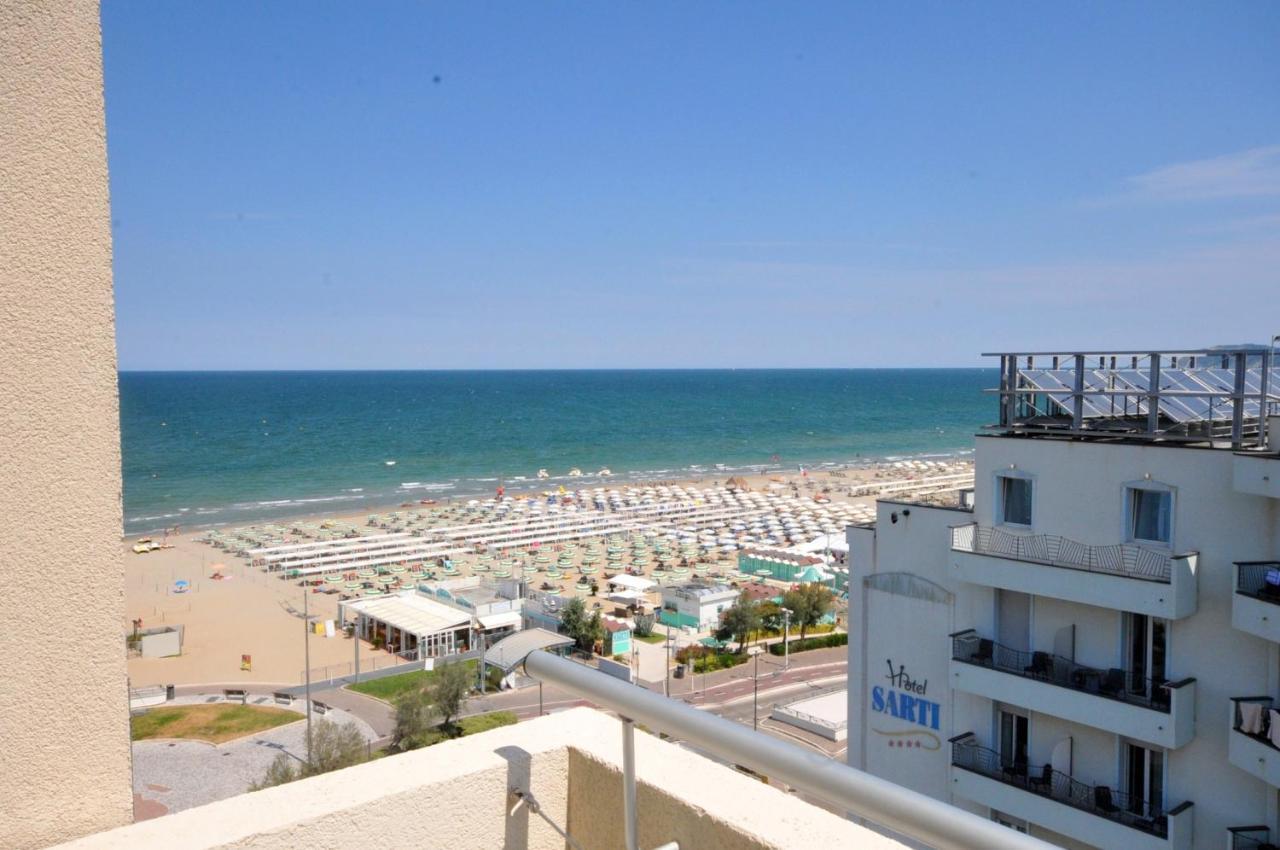 Hotel Baltic Riccione Esterno foto