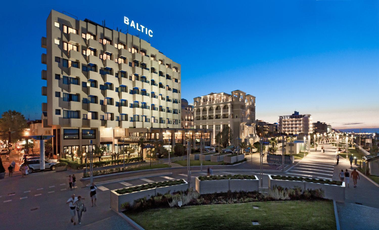Hotel Baltic Riccione Esterno foto