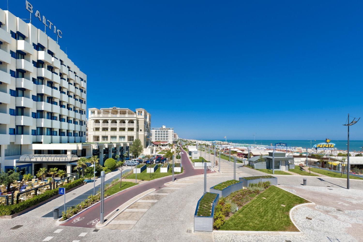 Hotel Baltic Riccione Esterno foto