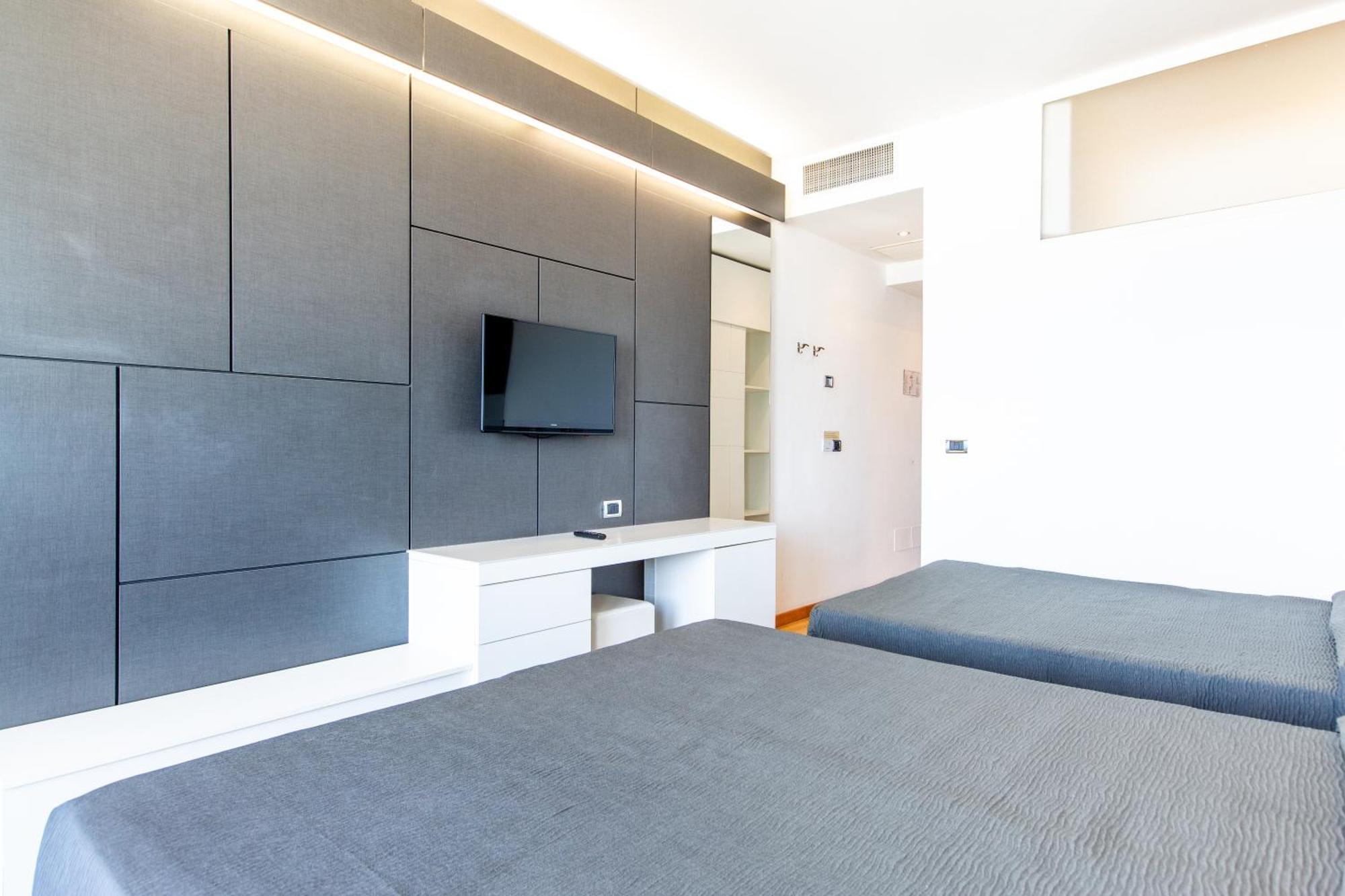 Hotel Baltic Riccione Esterno foto
