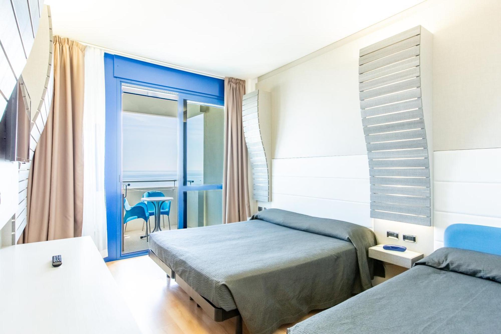 Hotel Baltic Riccione Esterno foto