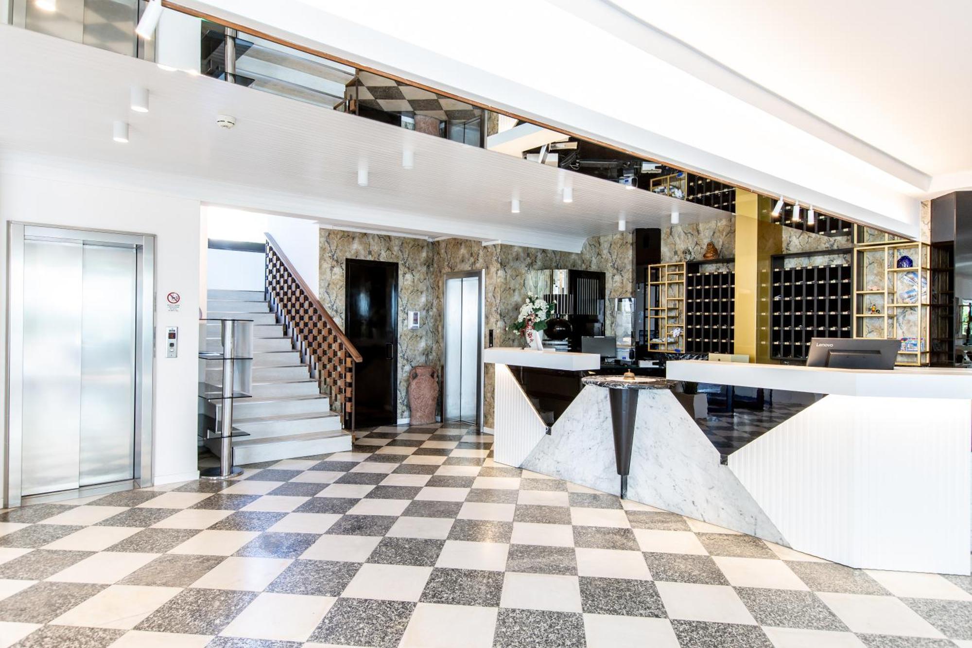 Hotel Baltic Riccione Esterno foto