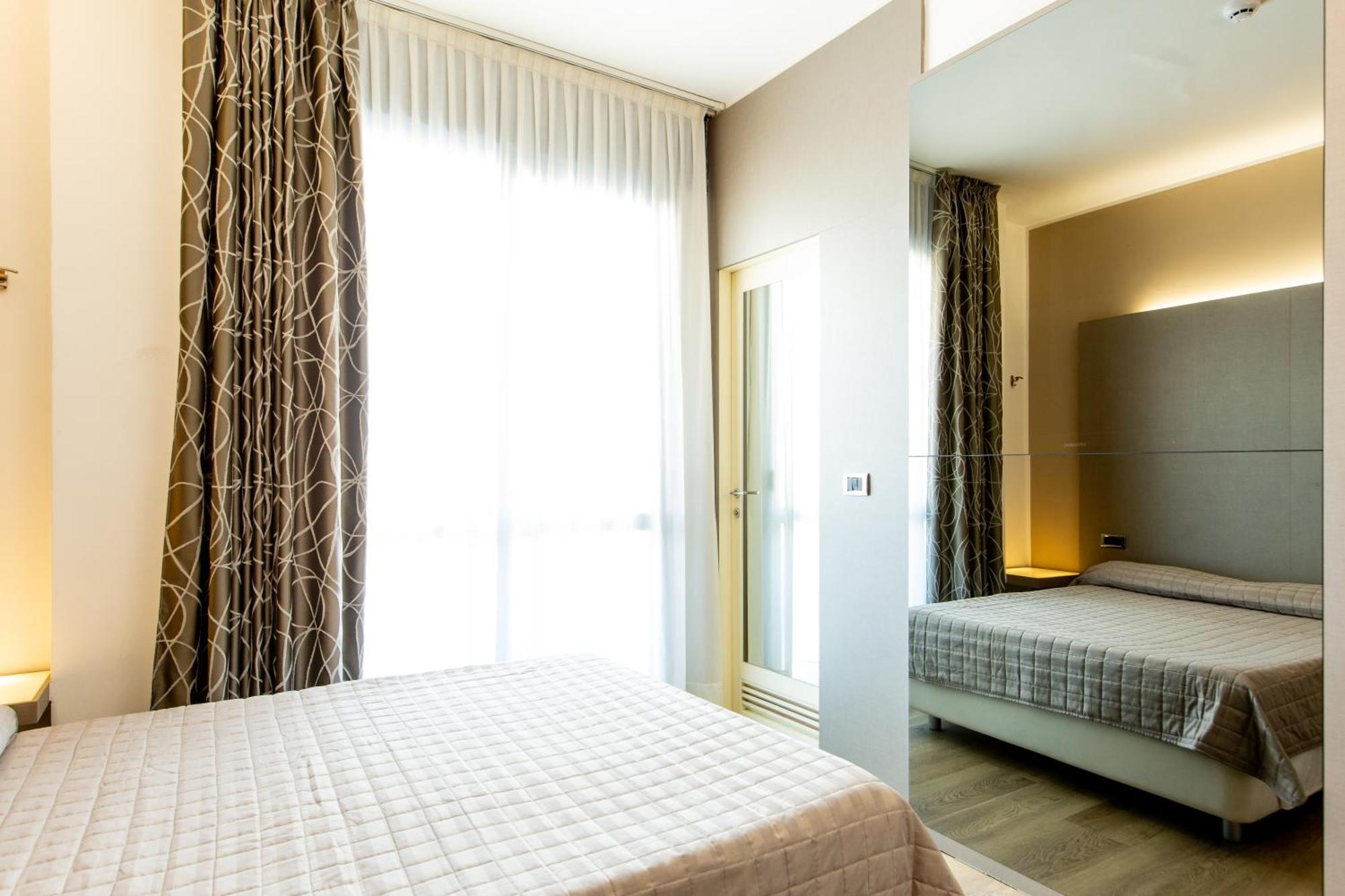 Hotel Baltic Riccione Esterno foto