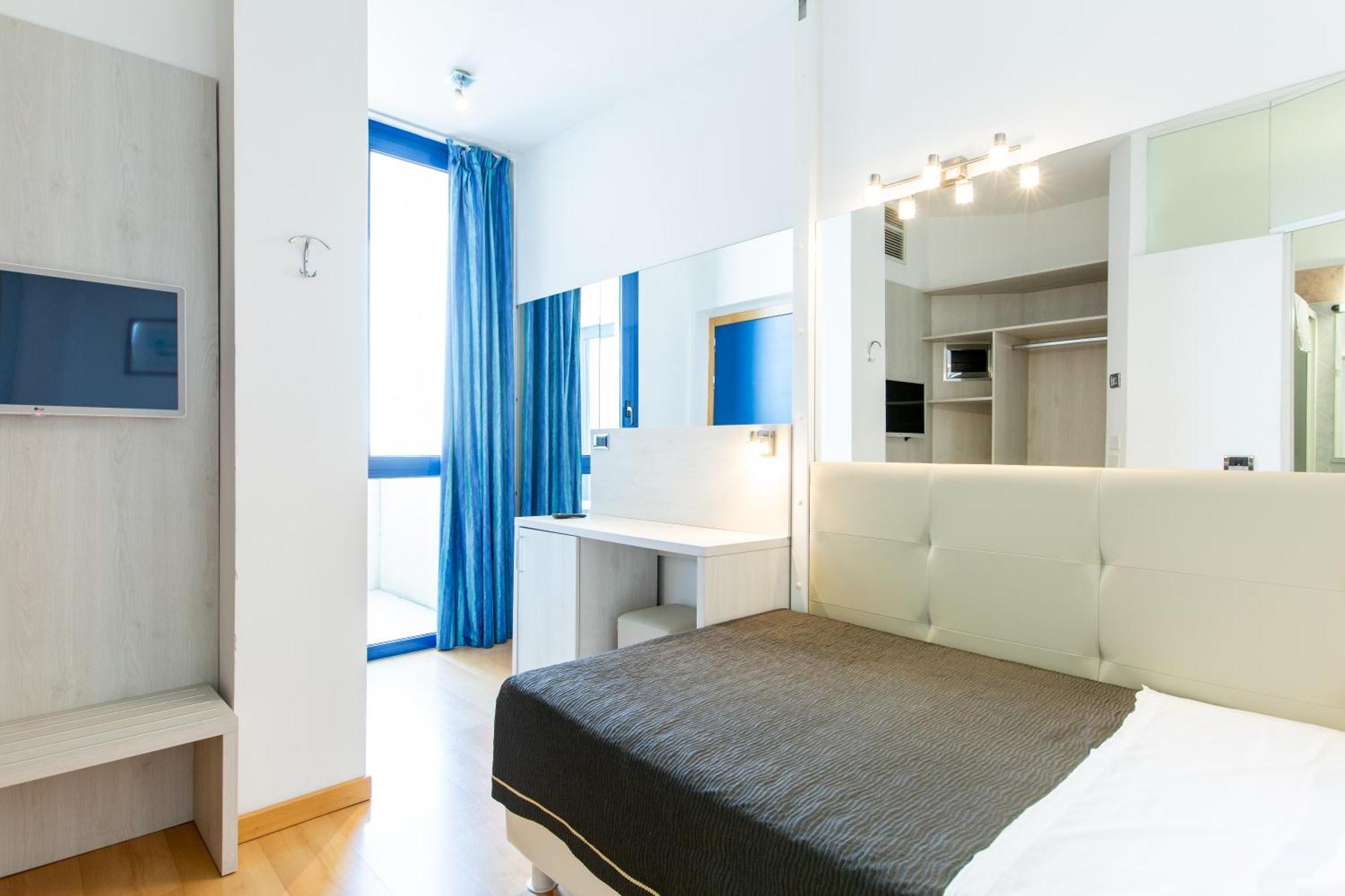 Hotel Baltic Riccione Esterno foto
