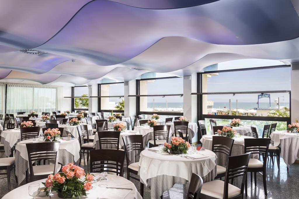 Hotel Baltic Riccione Esterno foto